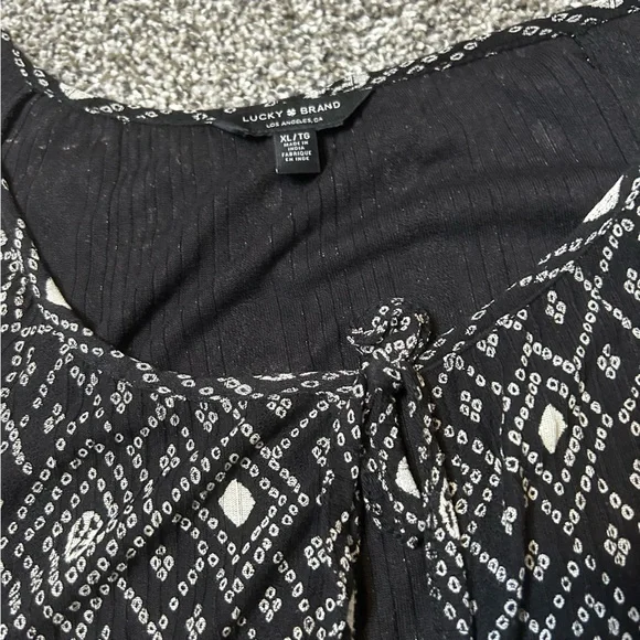 Lucky Brand Women’s Black & White Patterned Blouse XL Paisley Long Sleeve - Picture 13 of 14